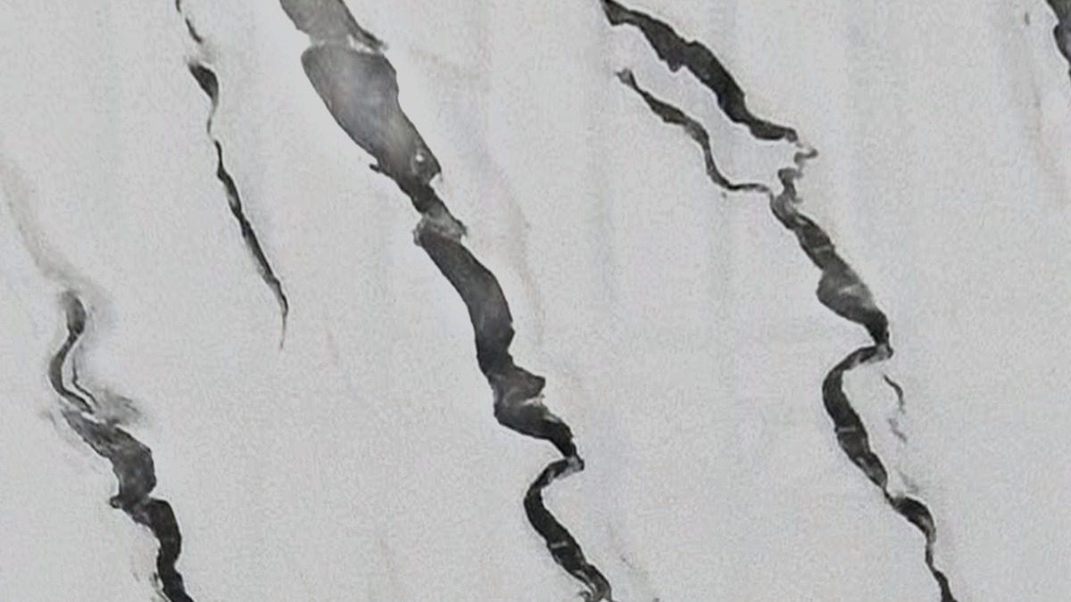 Detalhe da superfície Bianco Nero